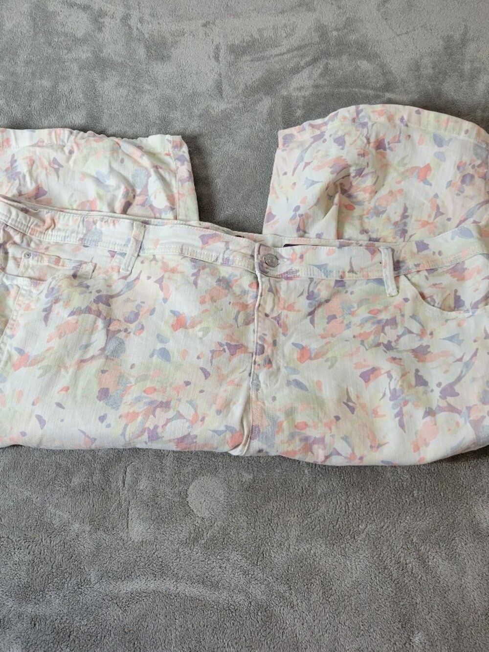 Gloria Vanderbilt Skimmer Shorts 24W Womens Floral Denim Pastel SH015E